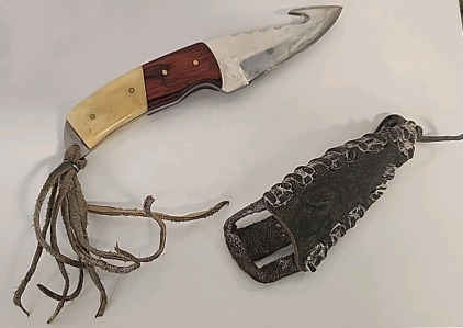 Montana Gut Hook Knife...