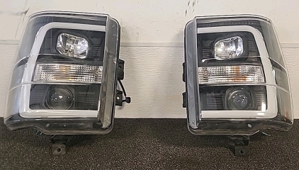 2008-10 Ford Super Duty Headlights.. with Built-in LED Processor ..