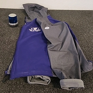 2019 University of Washington Rosebowl Game Official Jacket.. Blue Strobe Alarm Clock.. 2XL...