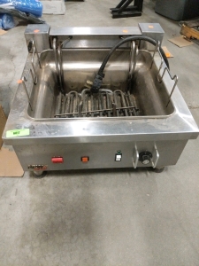 APW Wyott Electric Fryer - EF-30i