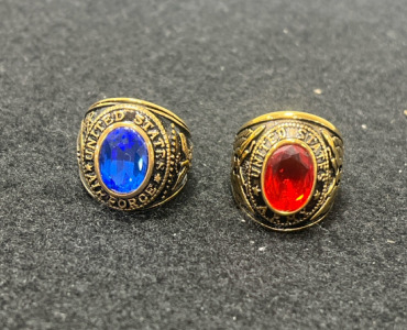 (1) United States Air Force Ring (1) United States Army Ring