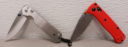 (2) High-End Folding Knives - Chris Reeve & Benchmade
