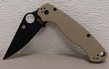(1) Spyderco Paramilitary 2 - CPM S30V