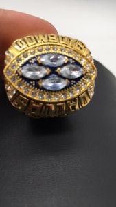 Dallas Cowboys Super Bowl Ring (replica)