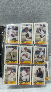 (600+) Assortment of Various Baseball Sports Cards Including: Fleer, Upper Deck, Pinnacle, and More! - 68 Pages (More Info in Photos)