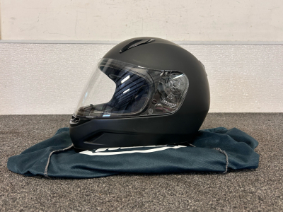 Youths HJC Size Medium Riding Helmet