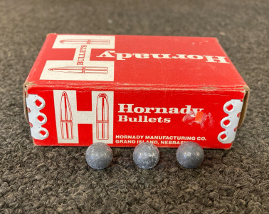 (81) .440 Hornady Lead Balls