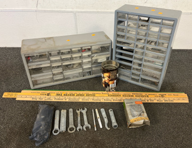 Plastic Parts Cabinets, Nails, Yardsticks & Small Tools