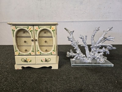Vintage 1970s Jewelry Music Box Made In Japan, Silver Coral Decoration