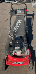 Snapper Hi-Vac Self Propelled Lawn Mower With Honda GXV 160 OHV