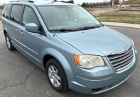 2010 CHRYSLER TOWN&COUNTRY - DVD PLAYER - CLEAN INTERIOR! - 7