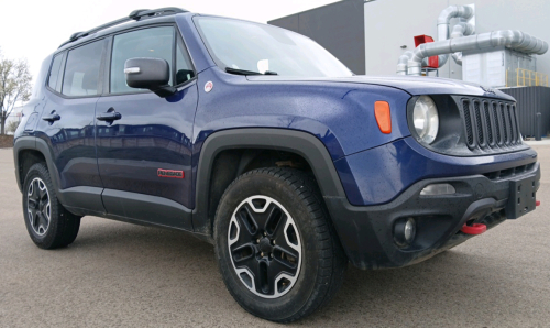 2016 JEEP RENEGADE - AWD!