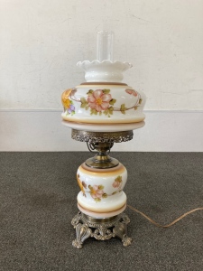 Vintage Lamp (Powers On)