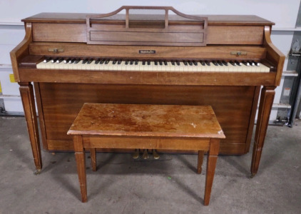 Baldwin Spinet (Piano) w/Bench