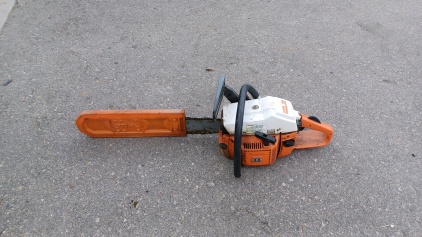 Husqvarna Chainsaw