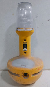 (1) Wobble Light Portable Jobsite Light w/ Fan - Needs Bulb Replacement