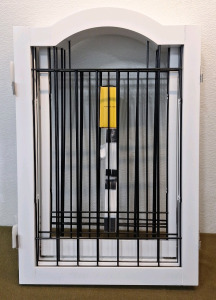 (1) 6-Panel Wood & Metal Pet Gate, White, Each Panel Is 20"W x 30"T