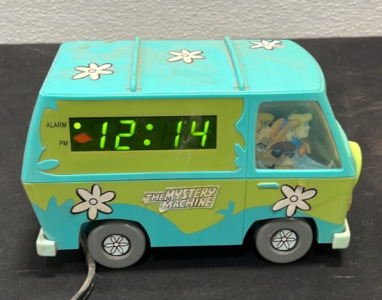 (1) Scooby Doo Mystery Machine LED Nightlight Alarm Clock