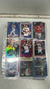 (525+) Assortment of Various Baseball Sports Cards - 60 Pages (More Info in Photos)