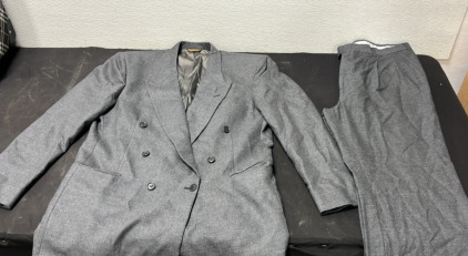 (1) Man in Wool Vintage Blazer Set (1) Metal Clip Board