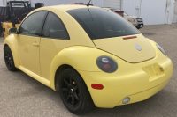 2004 VOLKSWAGEN BEETLE - - 4