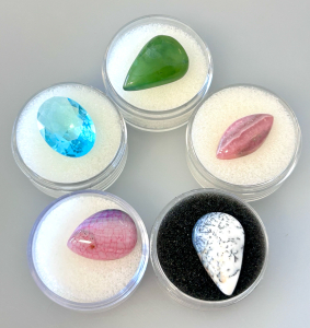(5) Beautiful Gemstone Cabochons