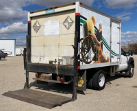 2013 FORD F-550 - LOCAL FLEET VEHICLE - LIFT GATE WORKS! - 8