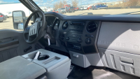 2013 FORD F-550 - LOCAL FLEET VEHICLE - LIFT GATE WORKS! - 24