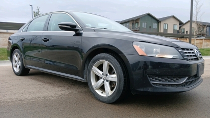 2012 VOLKSWAGEN PASSAT - DIESEL!