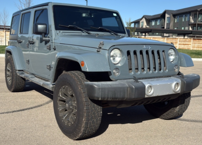 2015 JEEP WRANGLER UNLIMITED - 123K MILES - 4X4 - APPLE CAR PLAY!
