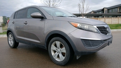 2012 KIA SPORTAGE LX - AWD!