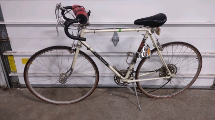 27" Vintage Kabuki Bridgestone Super Light (White) Bike