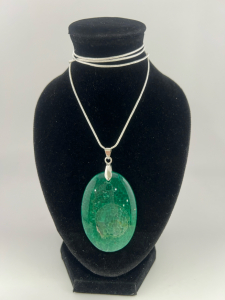 (1) 79.50ct. Natural Green Dragon Veins Agate Oval Pendant .925 Necklace