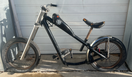 (1) 20&rdquo; West Coast Choppers Black Bike