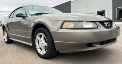2002 FORD MUSTANG - MACH STEREO!