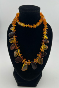 (1) Natural Amber Gemstone Necklace