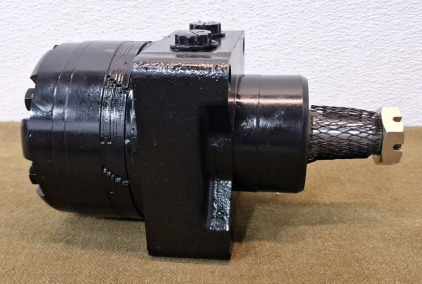 (1) HVACSTAR Hydraulic Wheel Motor For Parker Lawn Mower TF0240US081AADD
