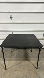 Black Feax Leather Top Cards Table (33.5&rdquo; x 33.5&rdquo; x 28&rdquo;)