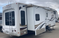 2009 KEYSTONE EVEREST - SLEEPS 7! - 7