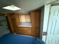 2001 KING OF THE ROAD ROYALITE TRAVEL TRAILER - 45