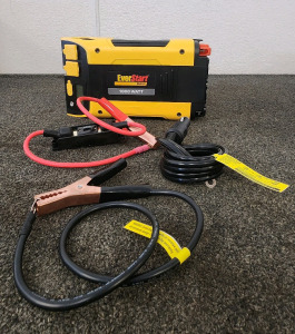 EverStart Maxx 1000-Watt Power Inverter
