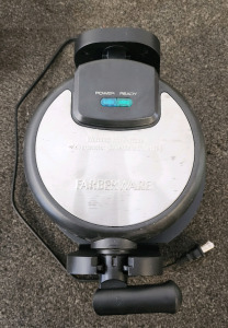 Farberware Single Flip Waffle Maker!