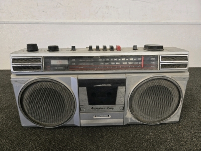 Vintage Sanyo Radio/Cassette Player
