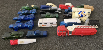 (18) Vintage Avon Cologne/Aftershave Containers