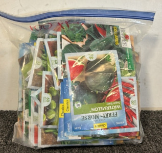 (100) Packs of Various Seeds