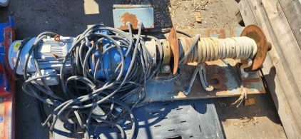 Faulk Large Electric Rescue Wench.