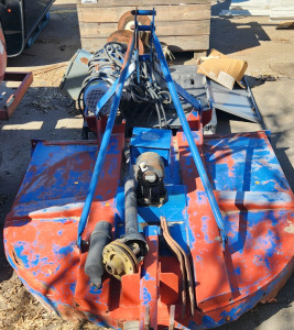 Pull Behind Mower Deck.. 3 Point Connection.