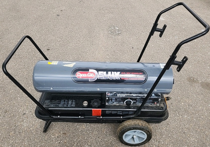 Dyna-Glow Delux Profesional Grade 1800,000 or 220,000 BTU's (Kerosene)