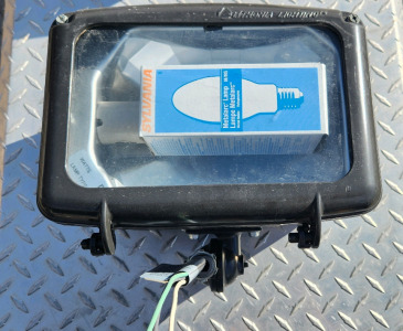 Vintage Lithonia Mini Flood Light With Sylvania Bulb