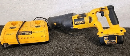 Dewalt Sawzall and Battery and Double Battery Charger